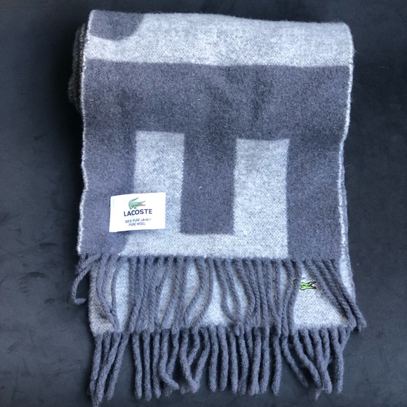 Lacoste Other - LACOSTE 100% wool scarf 🧣